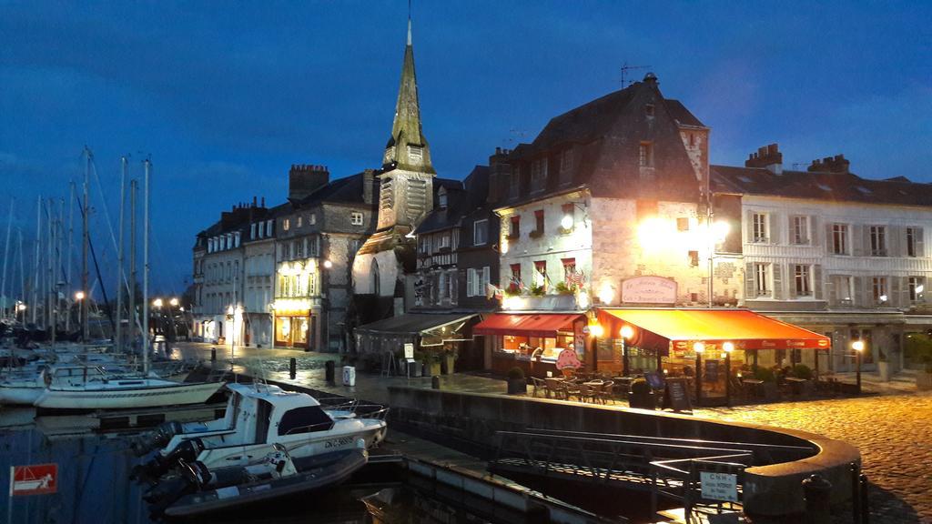 La Compagnie De La Ville Honfleur Bagian luar foto